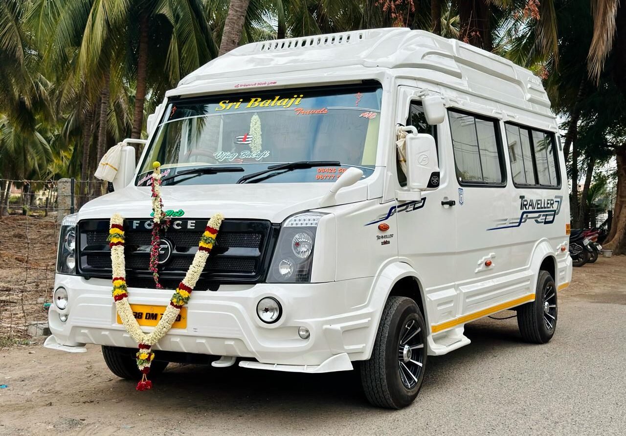 13 Seater Tata Winger – AC